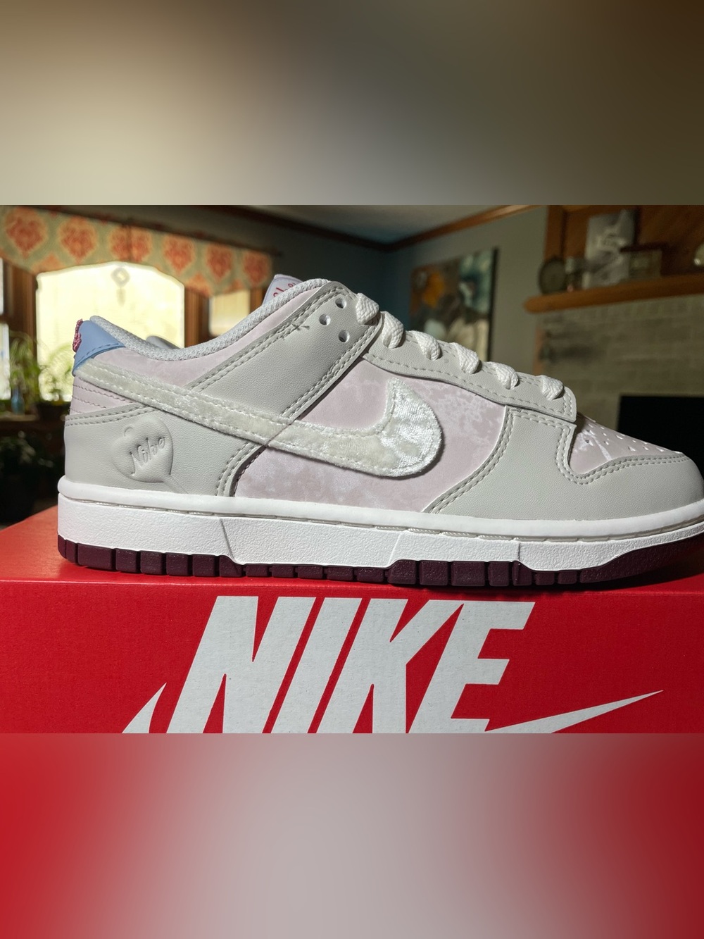 Nike Dunk Low
Valentine's Day (2026) (Women's)
7.5W